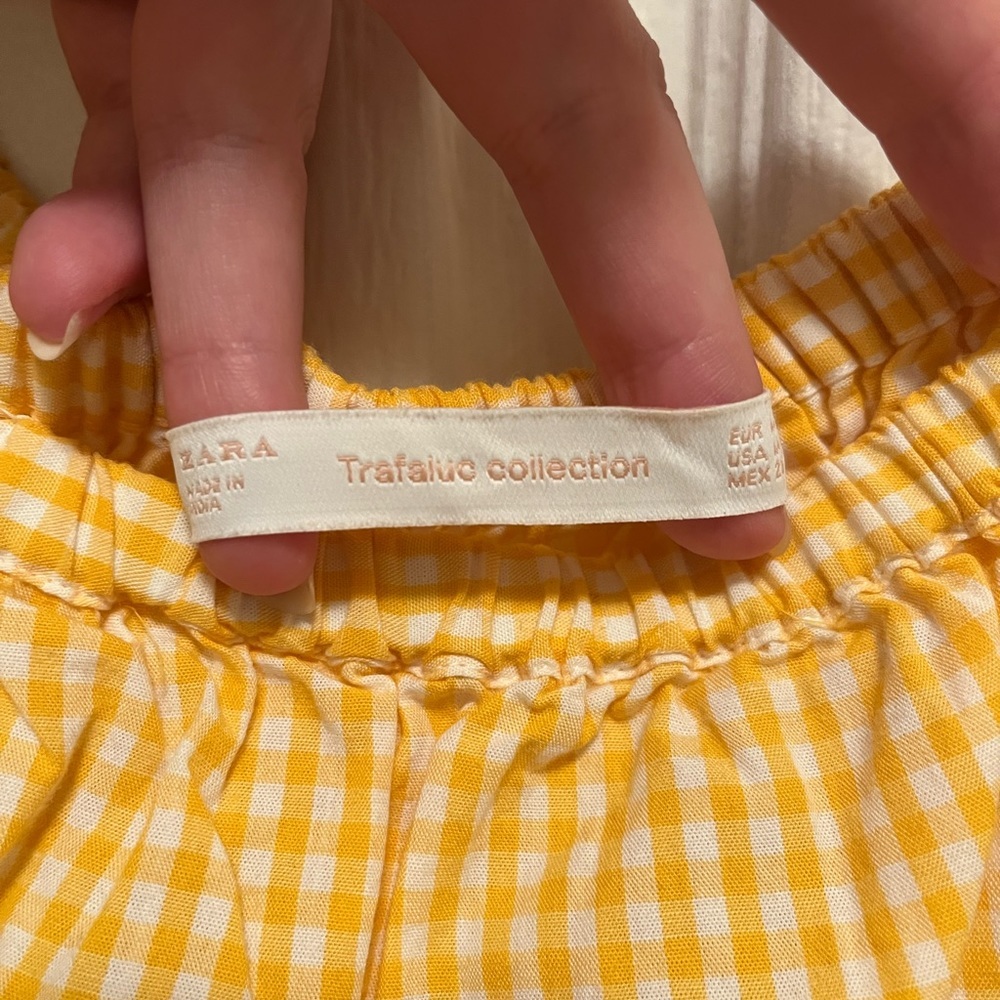 Zara Yellow Gingham Off the Shoulder Top - Picture 4 of 4